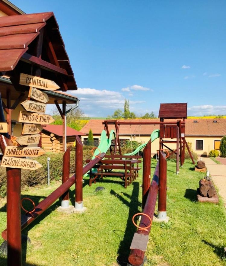 Active Wellness hotel U zlaté rybky Vyškov Exteriér fotografie