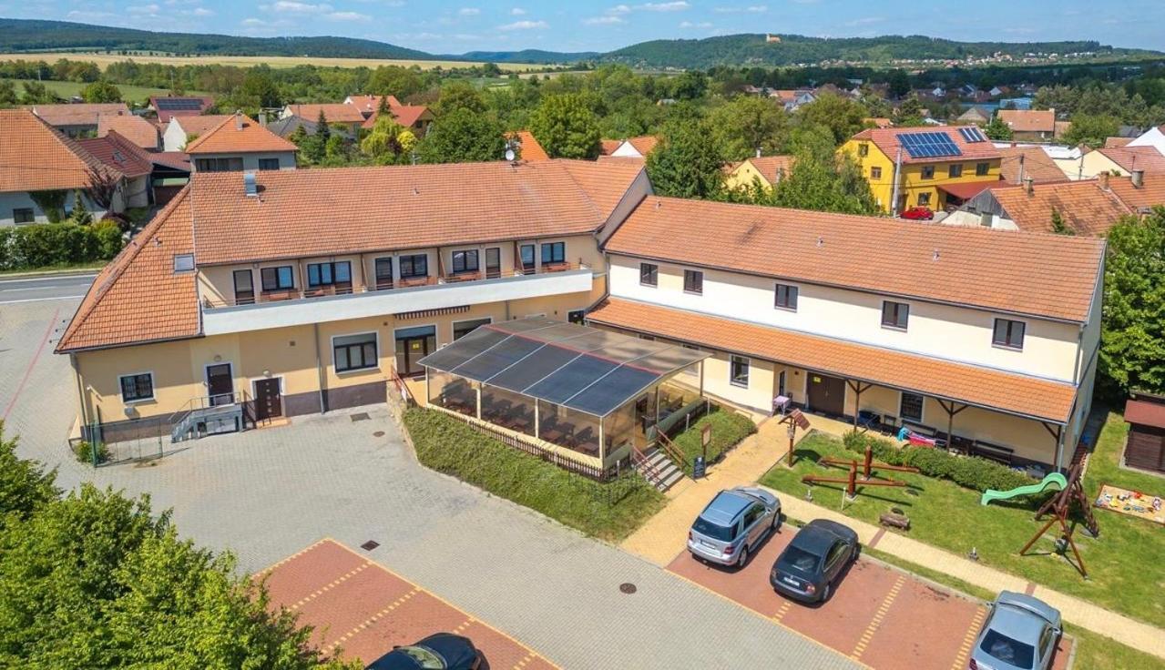 Active Wellness hotel U zlaté rybky Vyškov Exteriér fotografie